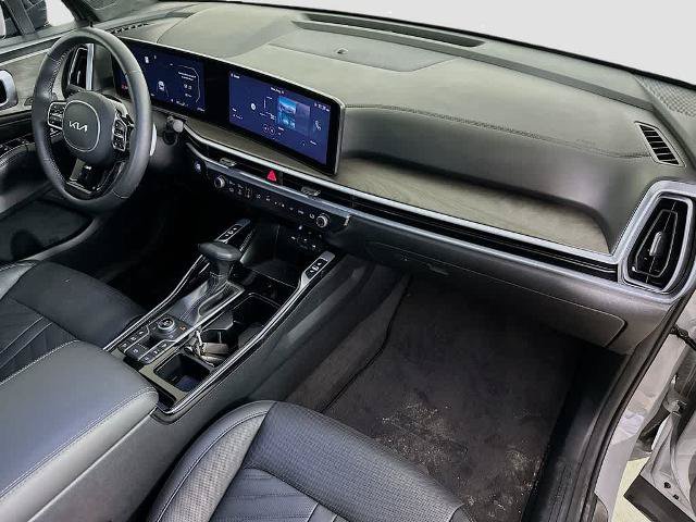 Used 2025 Kia Sorento SX Prestige AWD/4WD image 36
