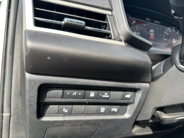 Used 2024 Mitsubishi Outlander SEL Black Edition AWD/4WD image 21