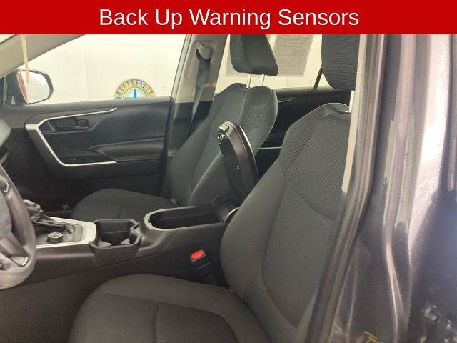 Used 2019 Toyota RAV4 LE w/ Carpet Mat Package AWD/4WD image 11