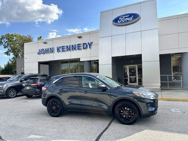 Certified 2022 Ford Escape SE w/ Cold Weather Package image 13