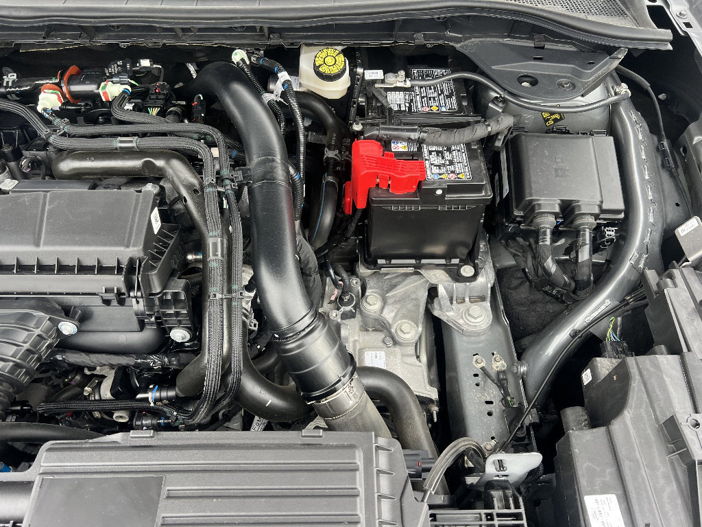 Certified 2025 Ford Escape Platinum image 38