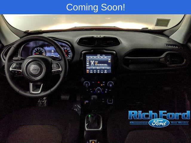 Used 2023 Jeep Renegade Latitude image 13