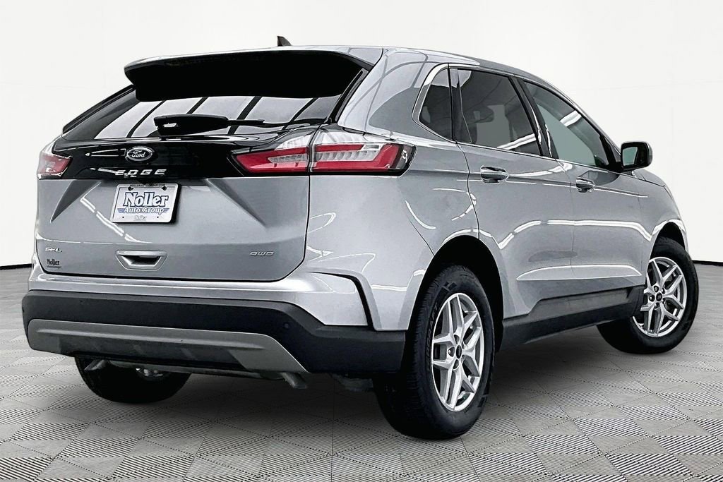Certified 2024 Ford Edge SEL w/ Convenience Package AWD/4WD image 2