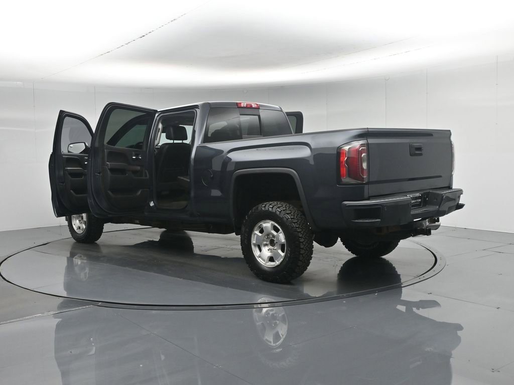 Used 2018 GMC Sierra 1500 Denali AWD/4WD image 32