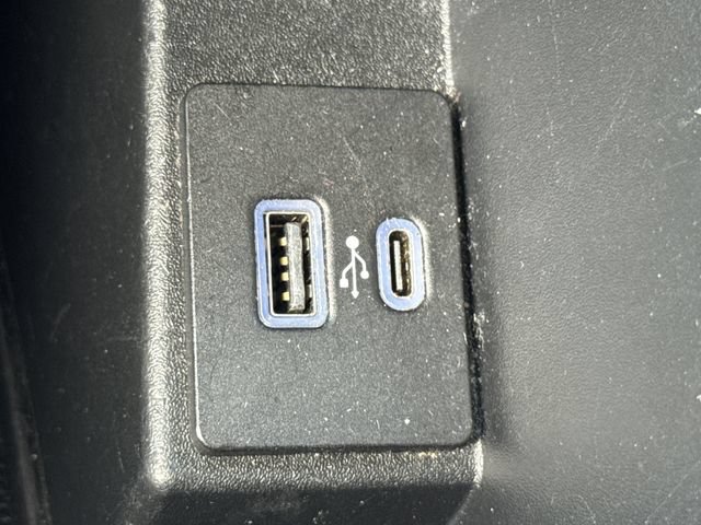 Certified 2024 Ford Edge SEL AWD/4WD image 33