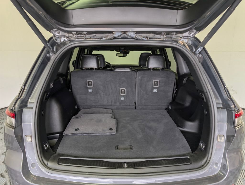 Used 2023 Jeep Grand Cherokee Altitude AWD/4WD image 7