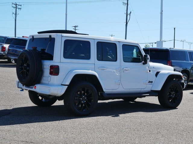 Used 2021 Jeep Wrangler Unlimited Sahara AWD/4WD image 4