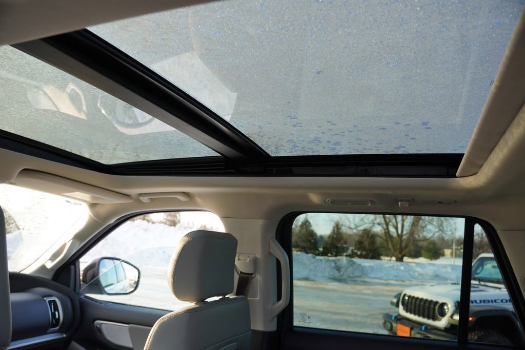 Certified 2025 Ford Expedition Active image 21