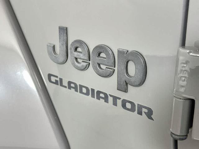 Used 2022 Jeep Gladiator Overland AWD/4WD image 7