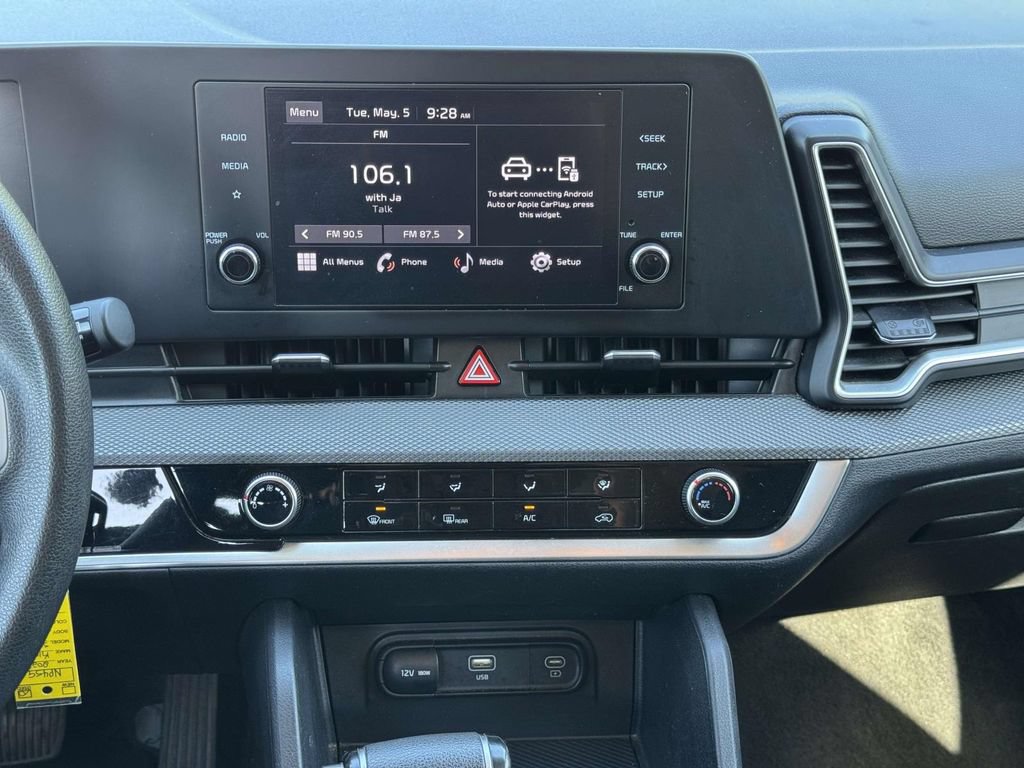 Used 2023 Kia Sportage LX FWD image 3
