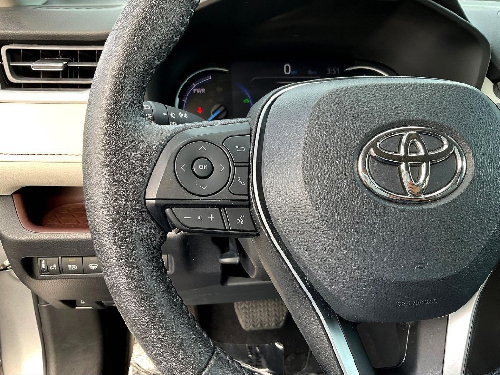 Used 2022 Toyota RAV4 Limited AWD/4WD image 13
