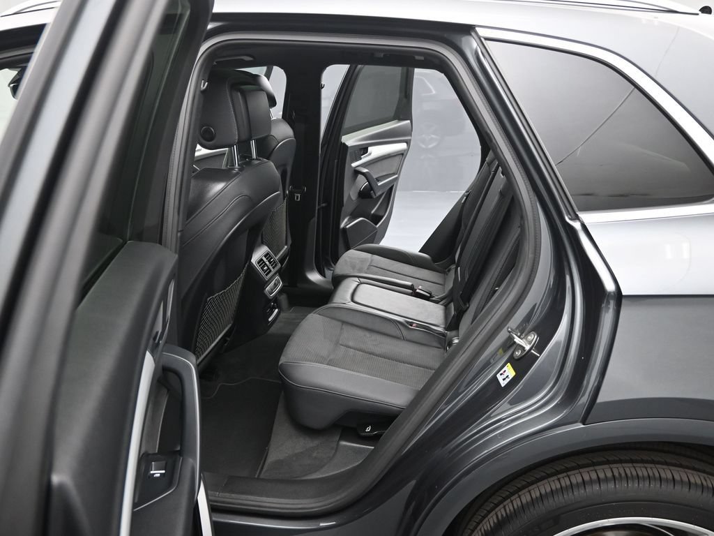 Used 2021 Audi SQ5 Premium w/ Convenience Package AWD/4WD image 18