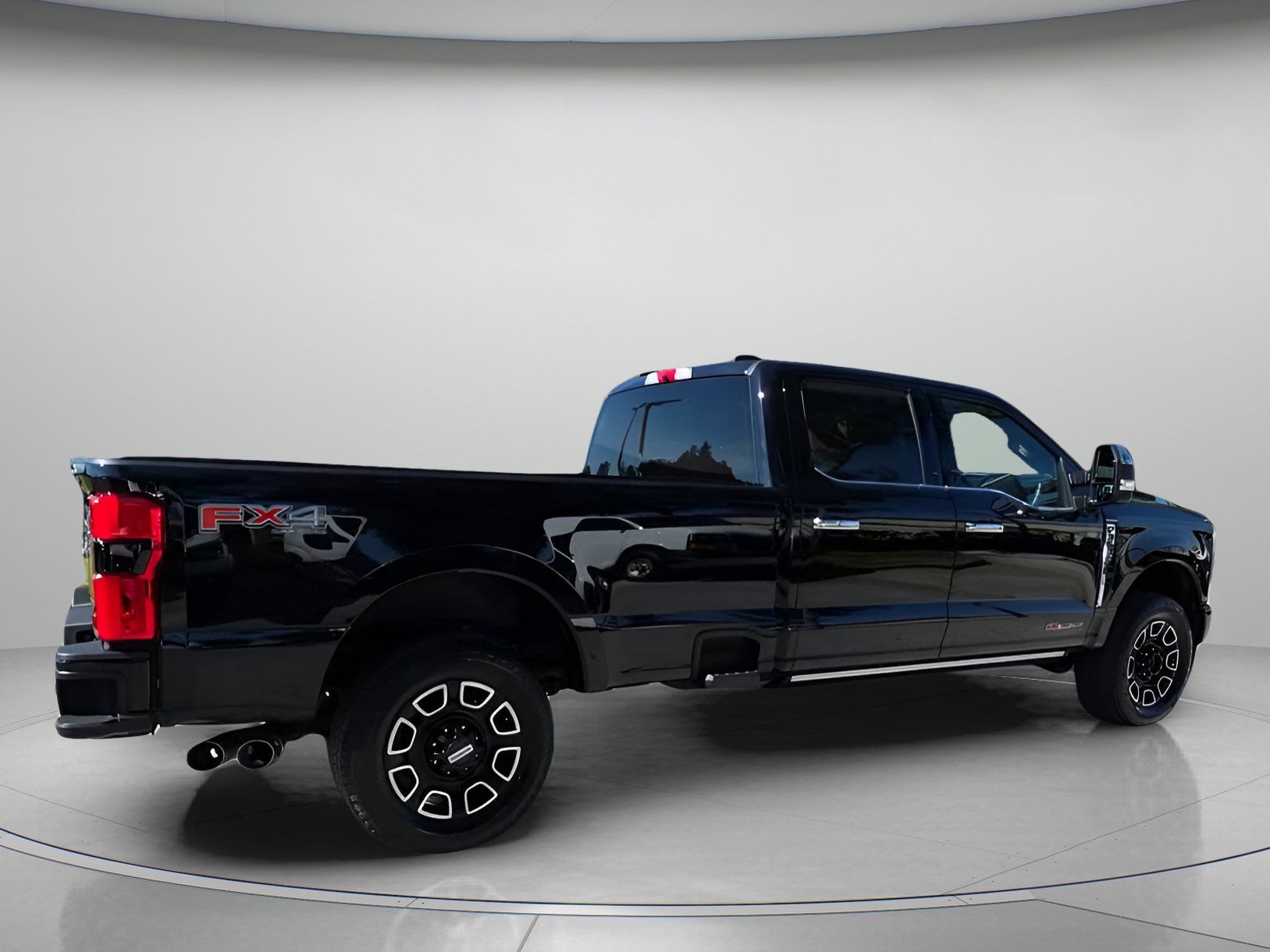 Certified 2023 Ford F350 Platinum image 30