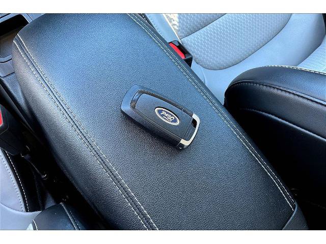 Certified 2024 Ford Escape SE FWD image 33