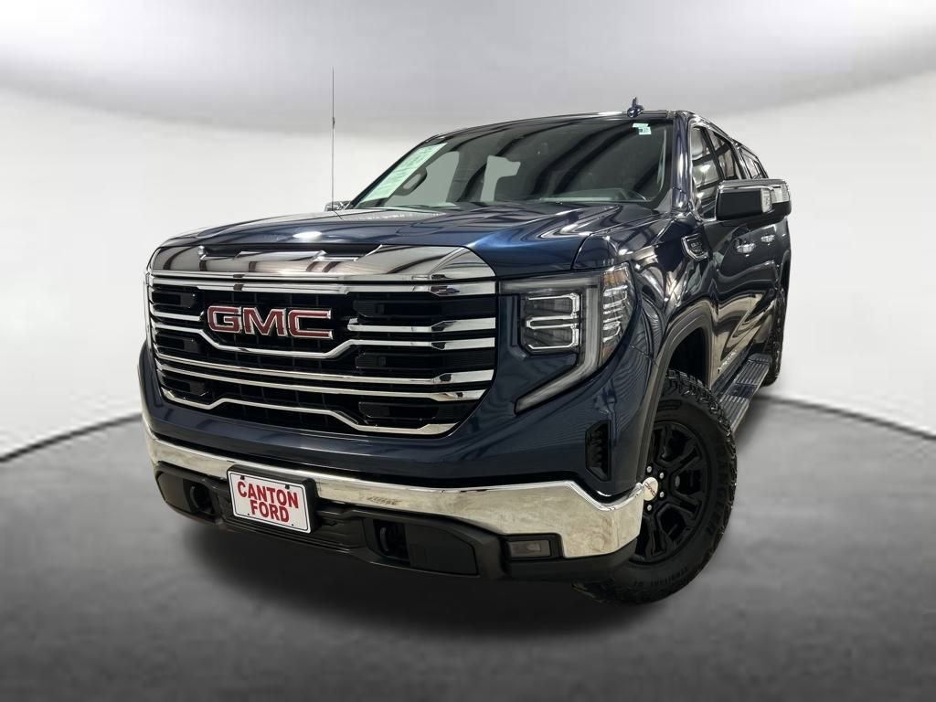 Used 2022 GMC Sierra 1500 SLT w/ SLT Convenience Package image 1