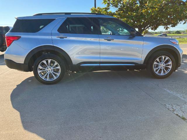 Certified 2024 Ford Explorer XLT w/ Equipment Group 202A AWD/4WD image 7