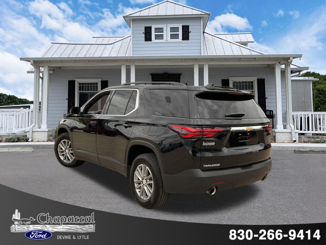Used 2023 Chevrolet Traverse LT FWD image 4