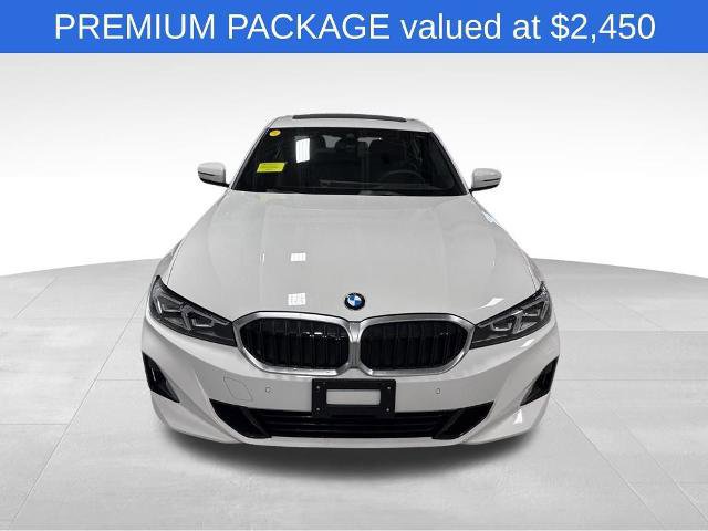 Used 2025 BMW 330i xDrive Sedan w/ Premium Package AWD/4WD image 8
