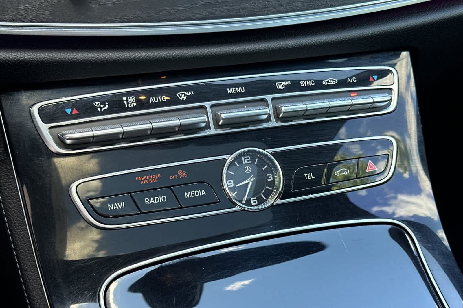 Used 2017 Mercedes-Benz E 400 4MATIC Wagon image 21