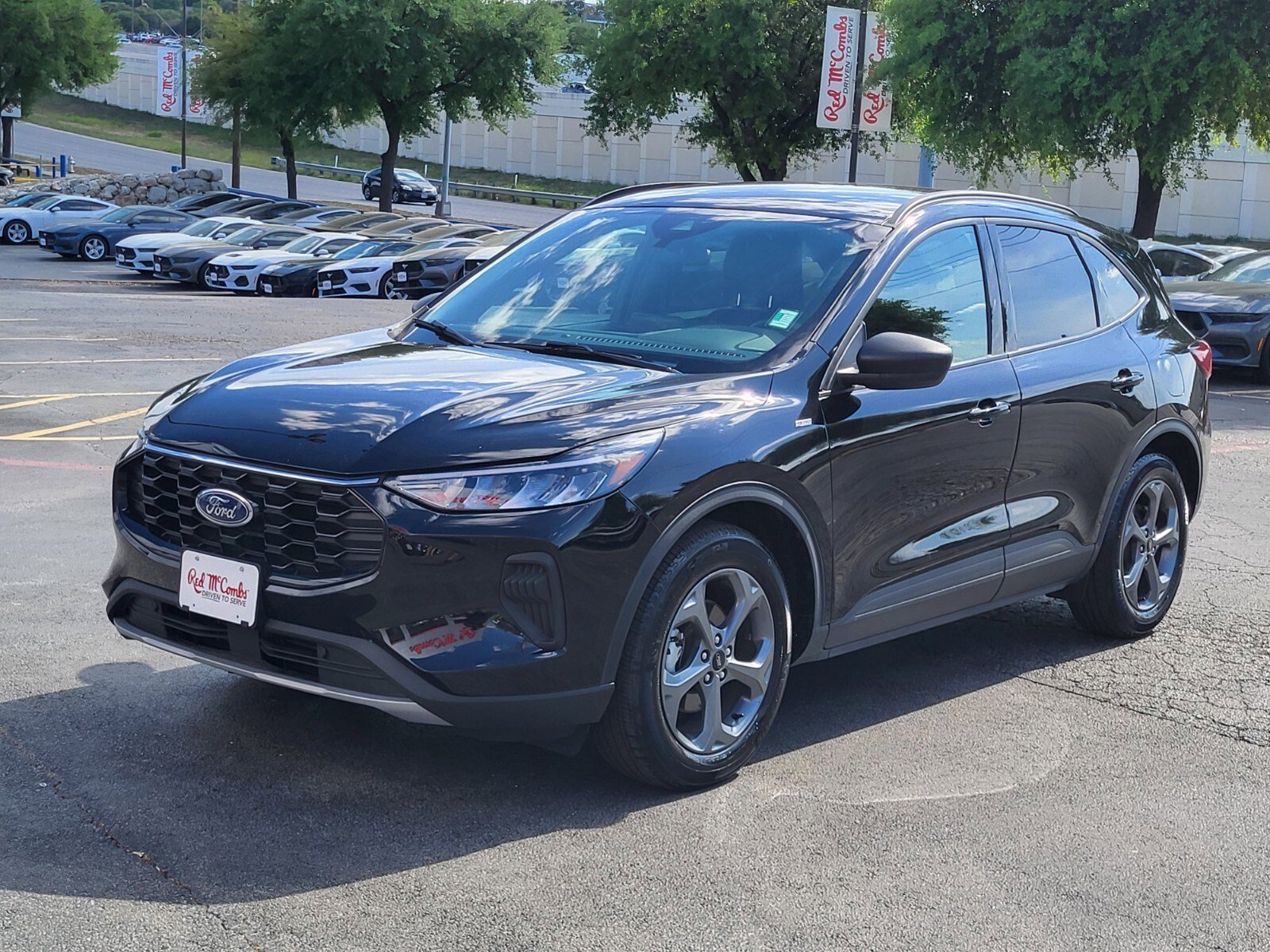Certified 2025 Ford Escape ST-Line FWD image 8