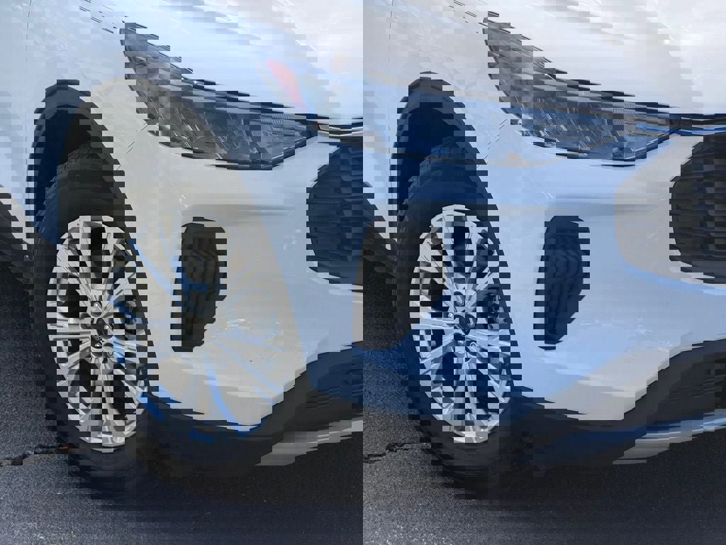 Certified 2023 Ford Escape Active w/ Tech Pack #1 image 9