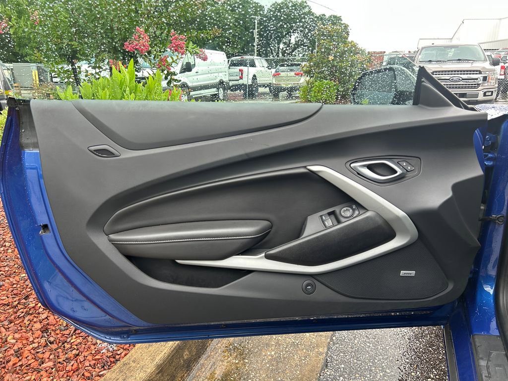 Used 2022 Chevrolet Camaro LT w/ RS Package RWD image 9