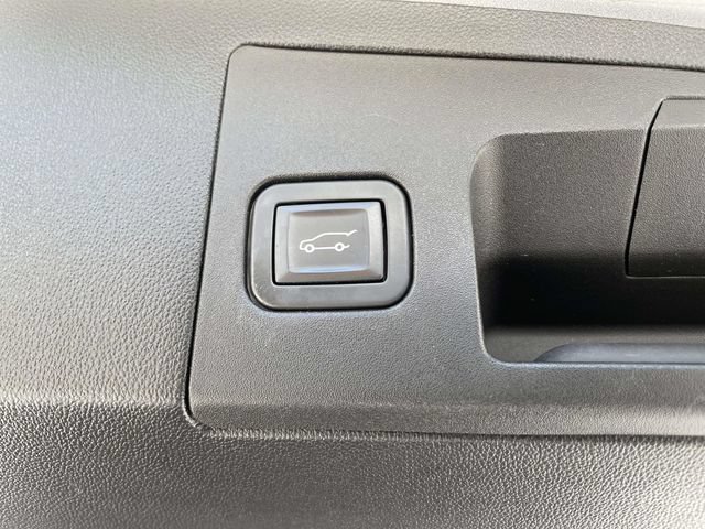 Used 2018 Cadillac XT5 Premium Luxury AWD/4WD image 14