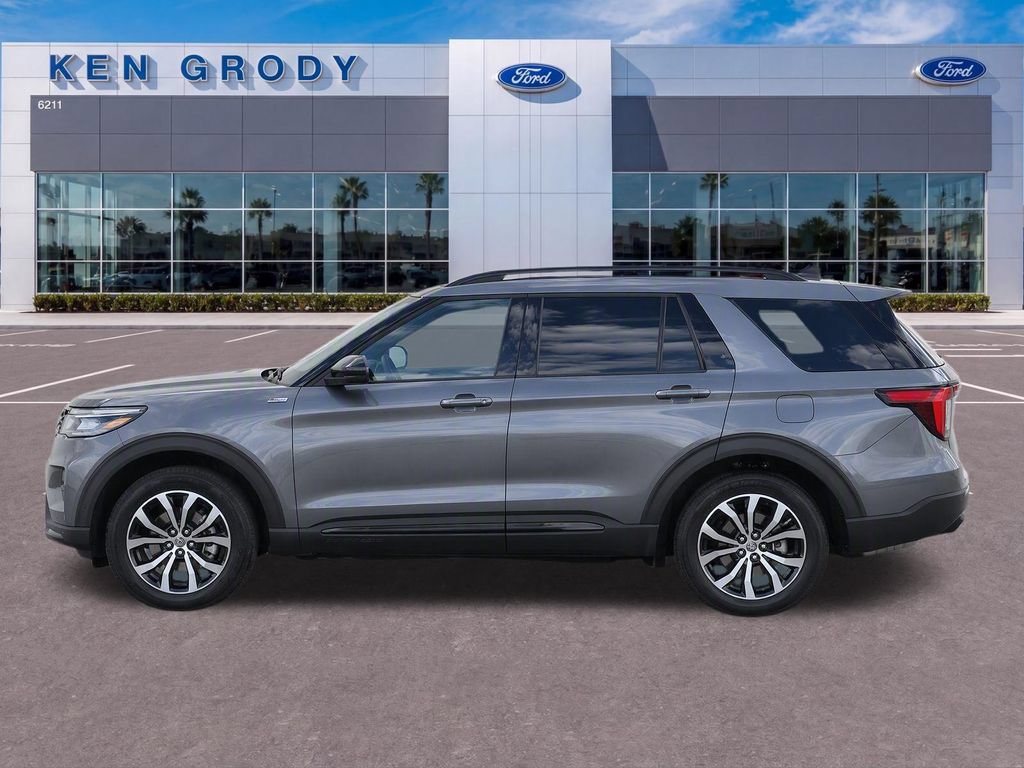 Certified 2026 Ford Explorer ST-Line AWD/4WD image 7