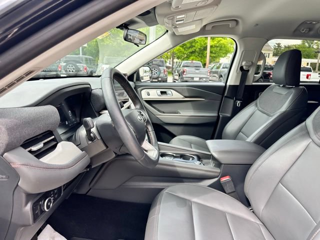 Certified 2025 Ford Explorer Active w/ Active Comfort Package AWD/4WD image 31