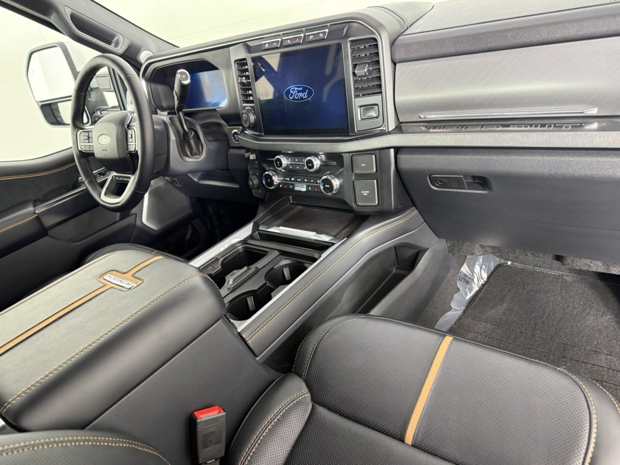 Certified 2024 Ford F450 Platinum w/ FX4 Off-Road Package AWD/4WD image 10