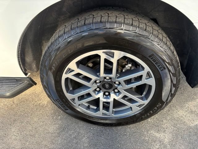 Certified 2025 Ford Expedition Active AWD/4WD image 11