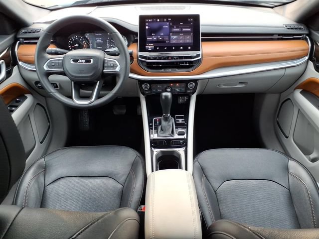 Used 2023 Jeep Compass Limited AWD/4WD image 13
