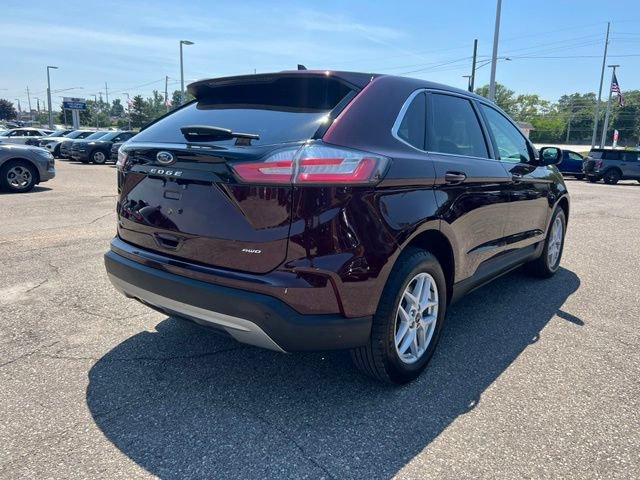 Certified 2024 Ford Edge SEL w/ Convenience Package AWD/4WD image 4