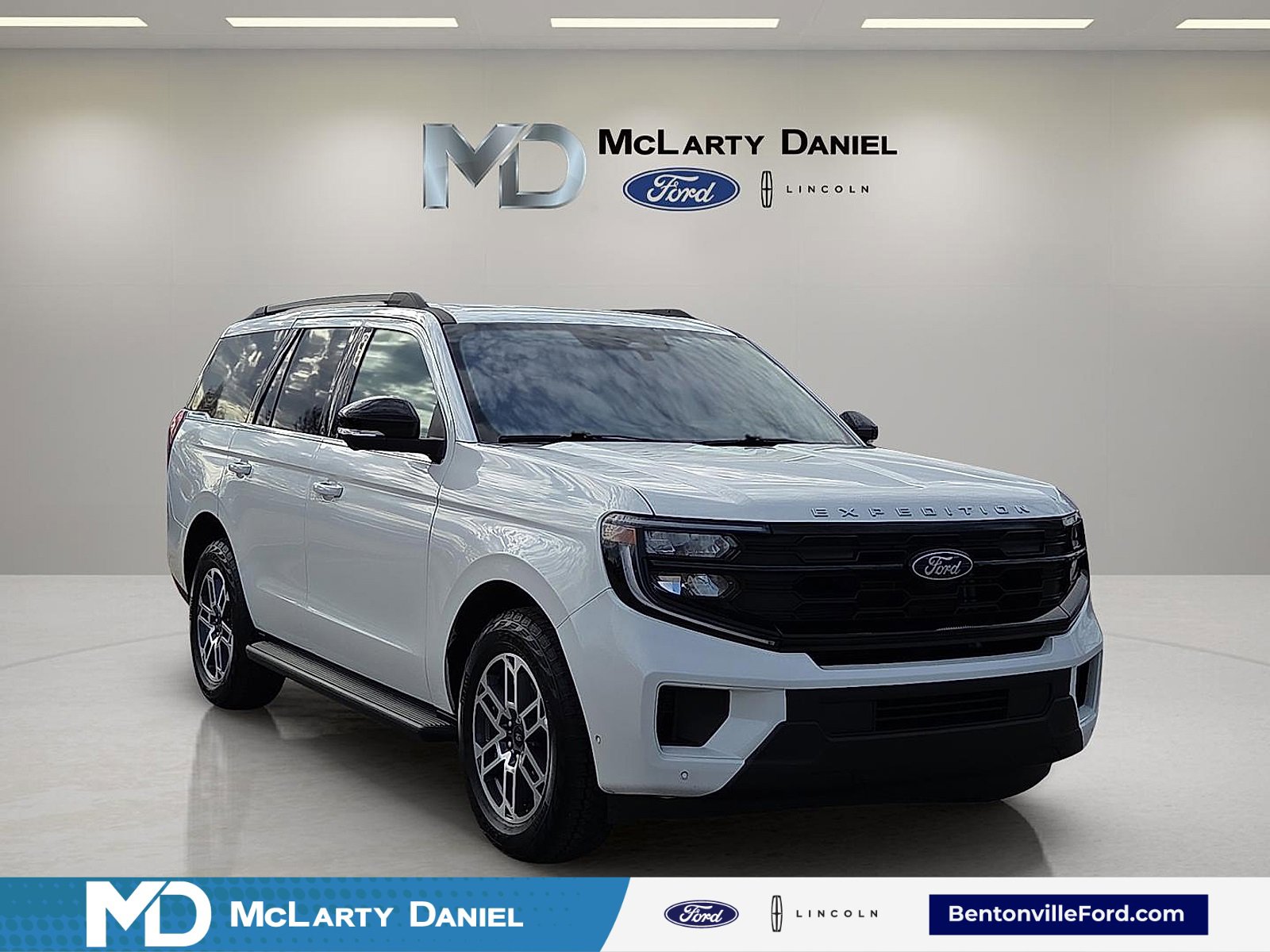 Certified 2025 Ford Expedition Active image 1