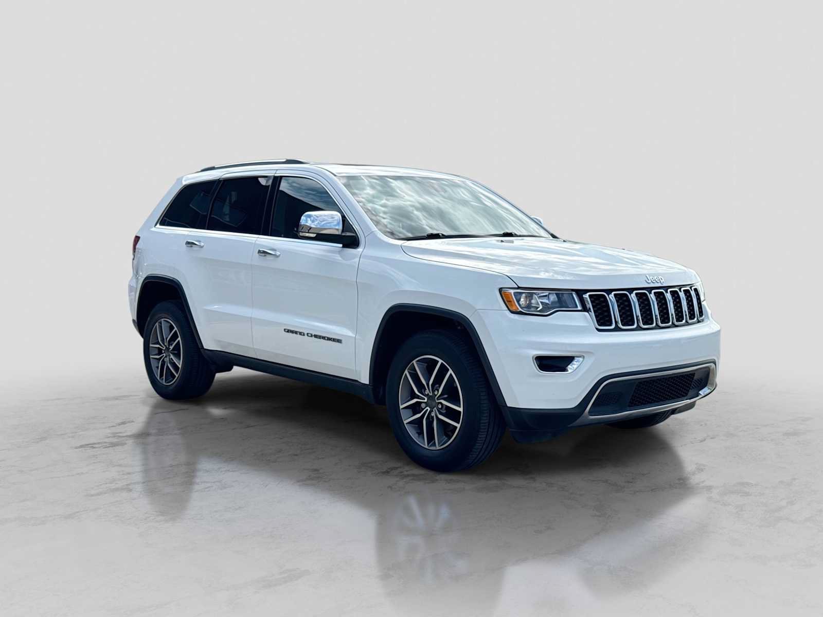 Used 2020 Jeep Grand Cherokee Limited AWD/4WD image 8