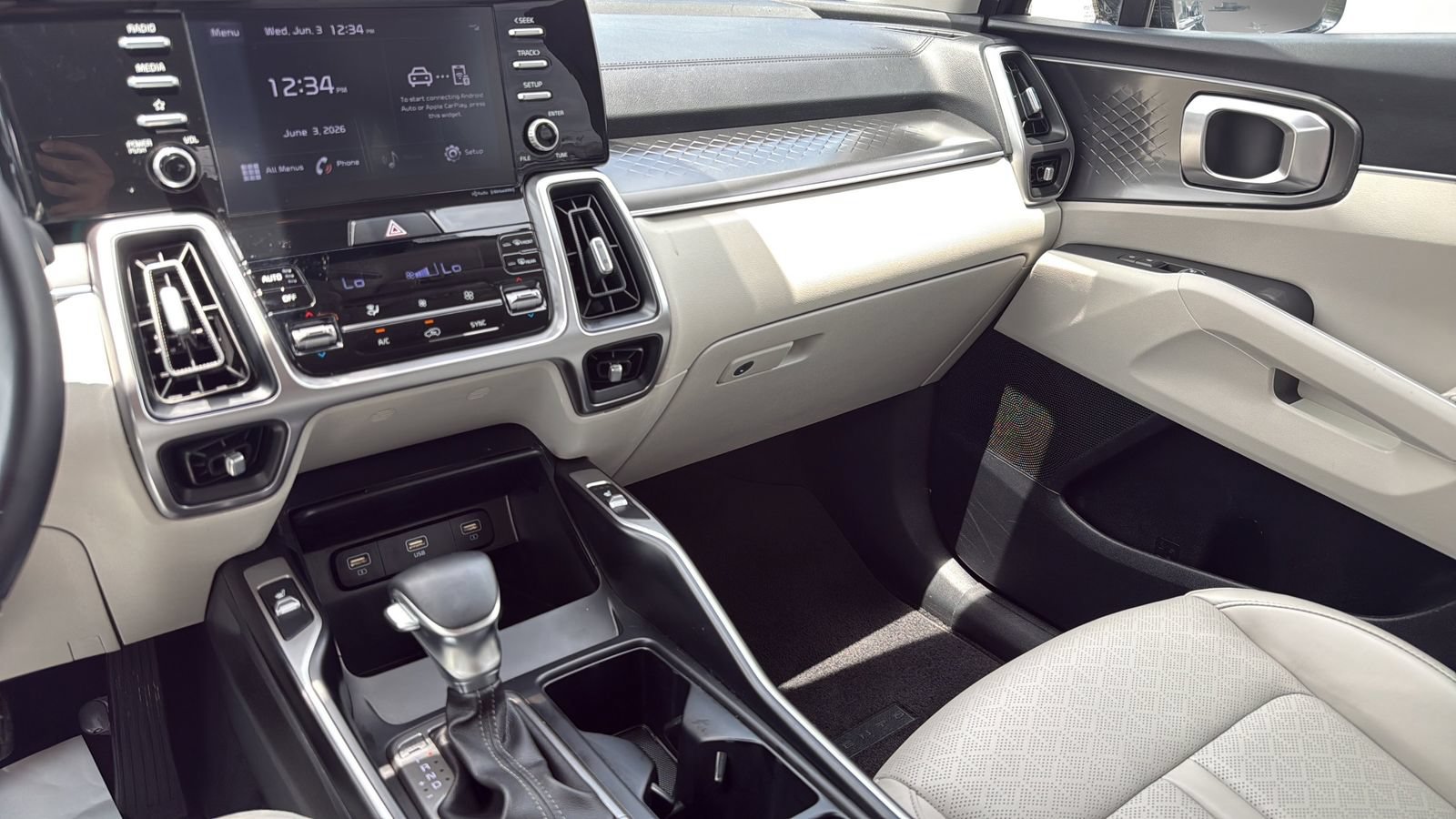 Used 2021 Kia Sorento S FWD image 19