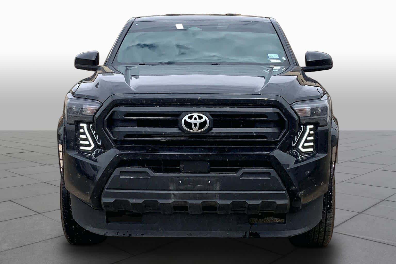 Used 2025 Toyota Tacoma SR RWD image 4