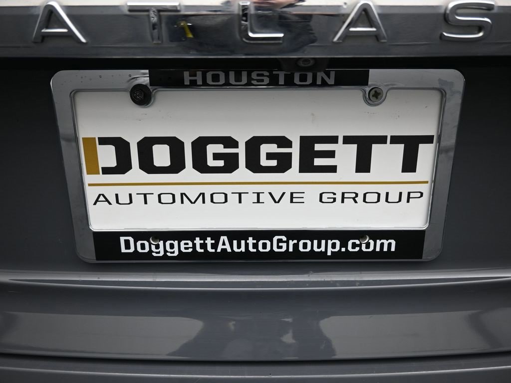 Used 2020 Volkswagen Atlas Cross Sport SEL image 26