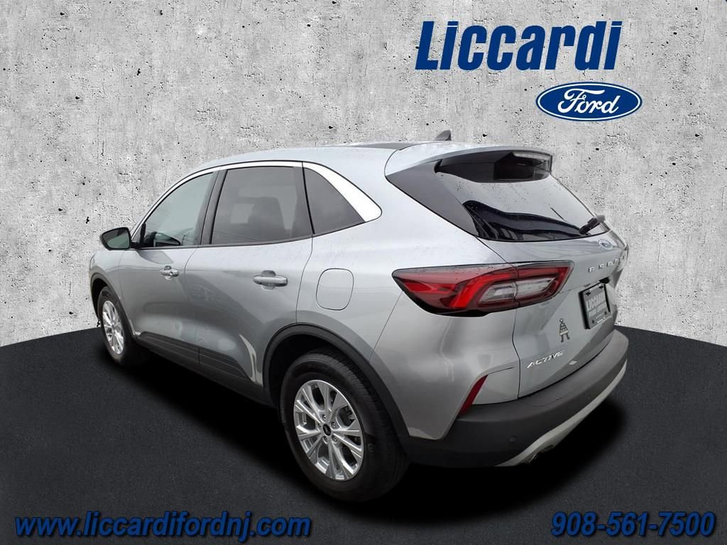 Certified 2023 Ford Escape Active w/ Tech Pack #2 image 4