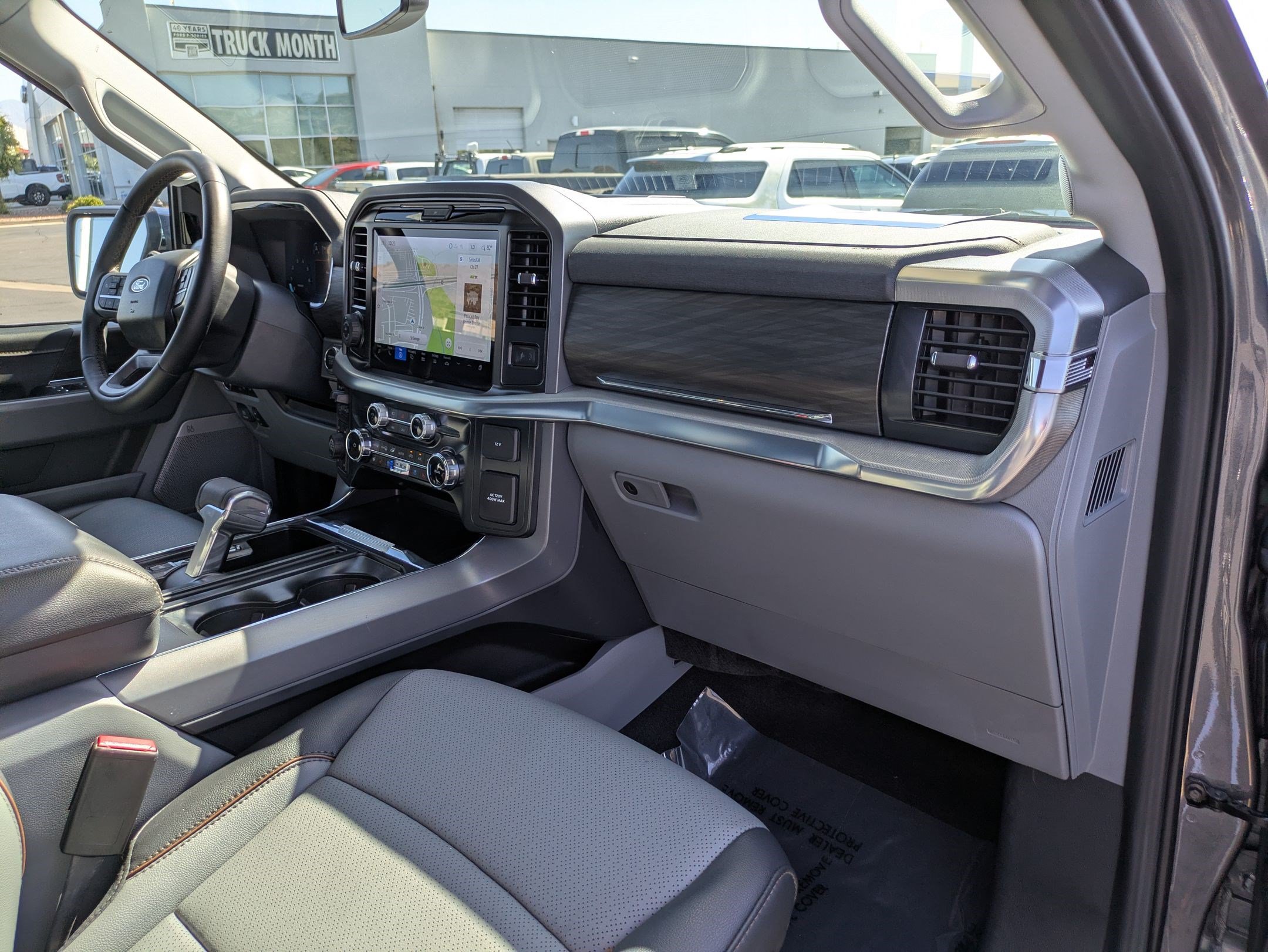 Certified 2025 Ford F150 Lariat w/ Equipment Group 501A Mid AWD/4WD image 34