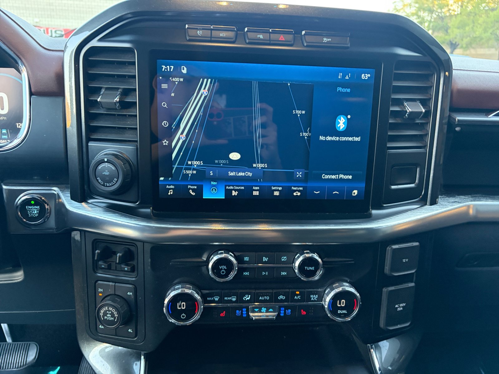 Certified 2021 Ford F150 Lariat AWD/4WD image 17