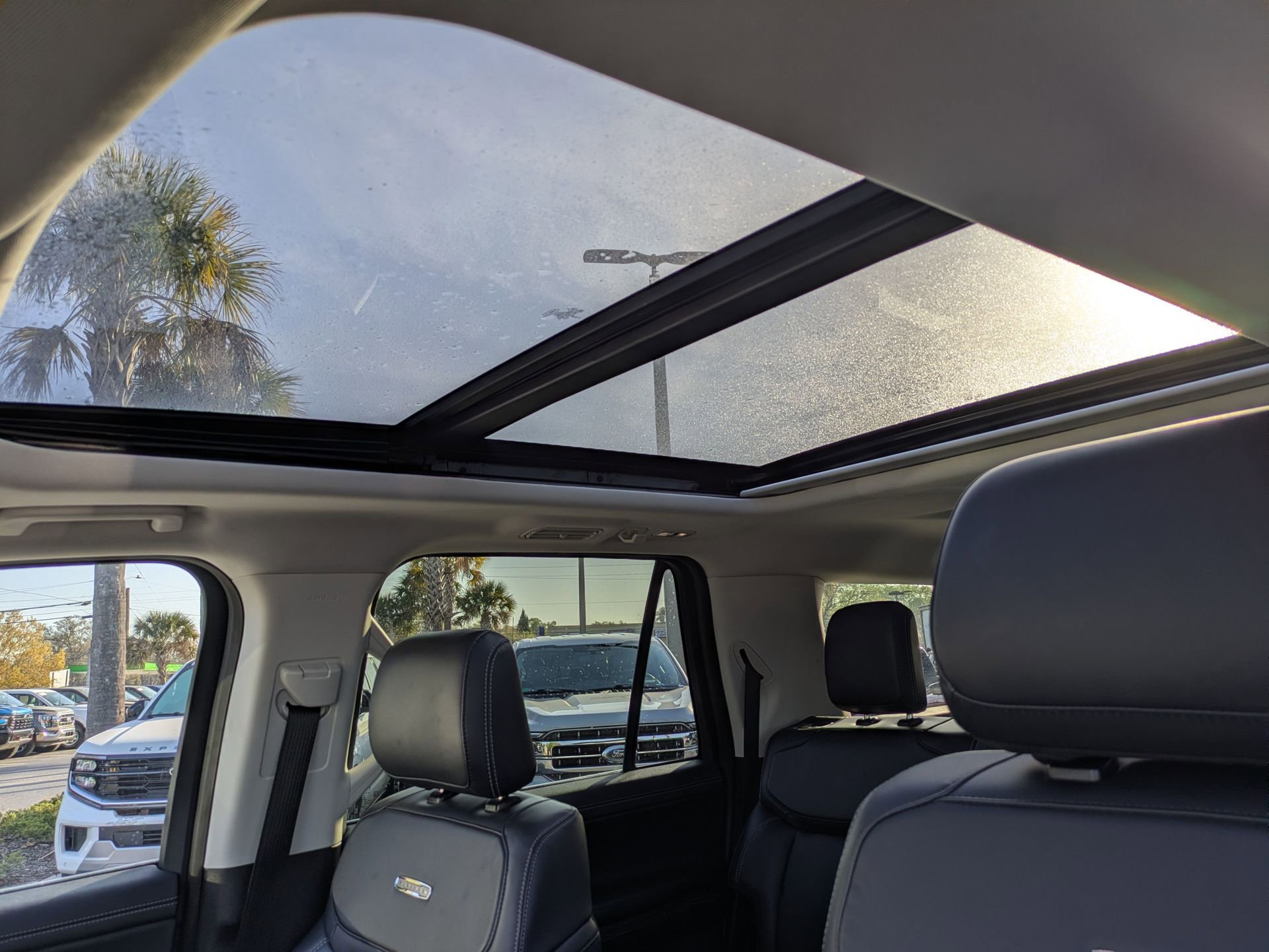 Certified 2025 Ford Expedition Max Platinum image 24