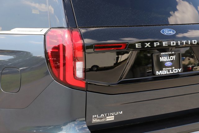 Certified 2025 Ford Expedition Platinum w/ Driver's Package image 13
