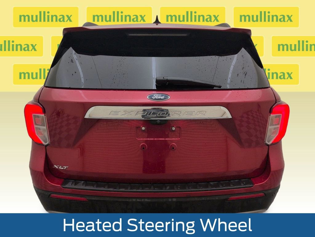 Certified 2022 Ford Explorer XLT w/ Equipment Group 202A image 4