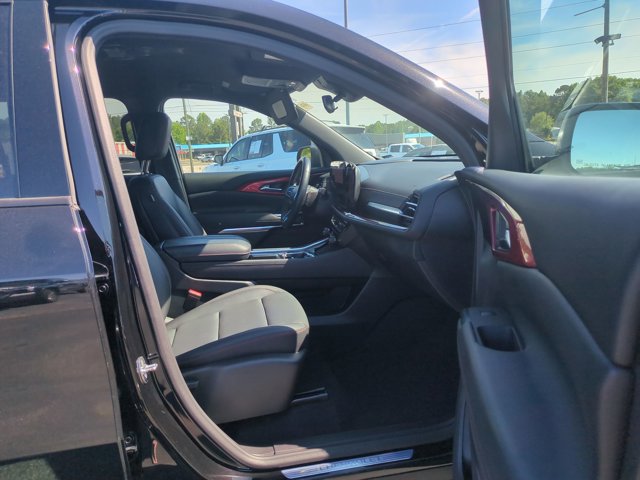 Used 2024 Chevrolet Traverse Z71 AWD/4WD image 35