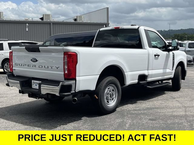 Certified 2026 Ford F250 XL w/ XL Chrome Package RWD image 3