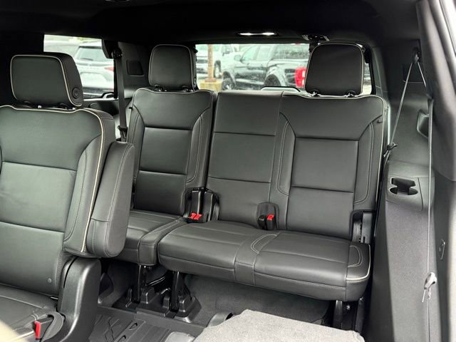 Used 2024 Chevrolet Tahoe Premier AWD/4WD image 22