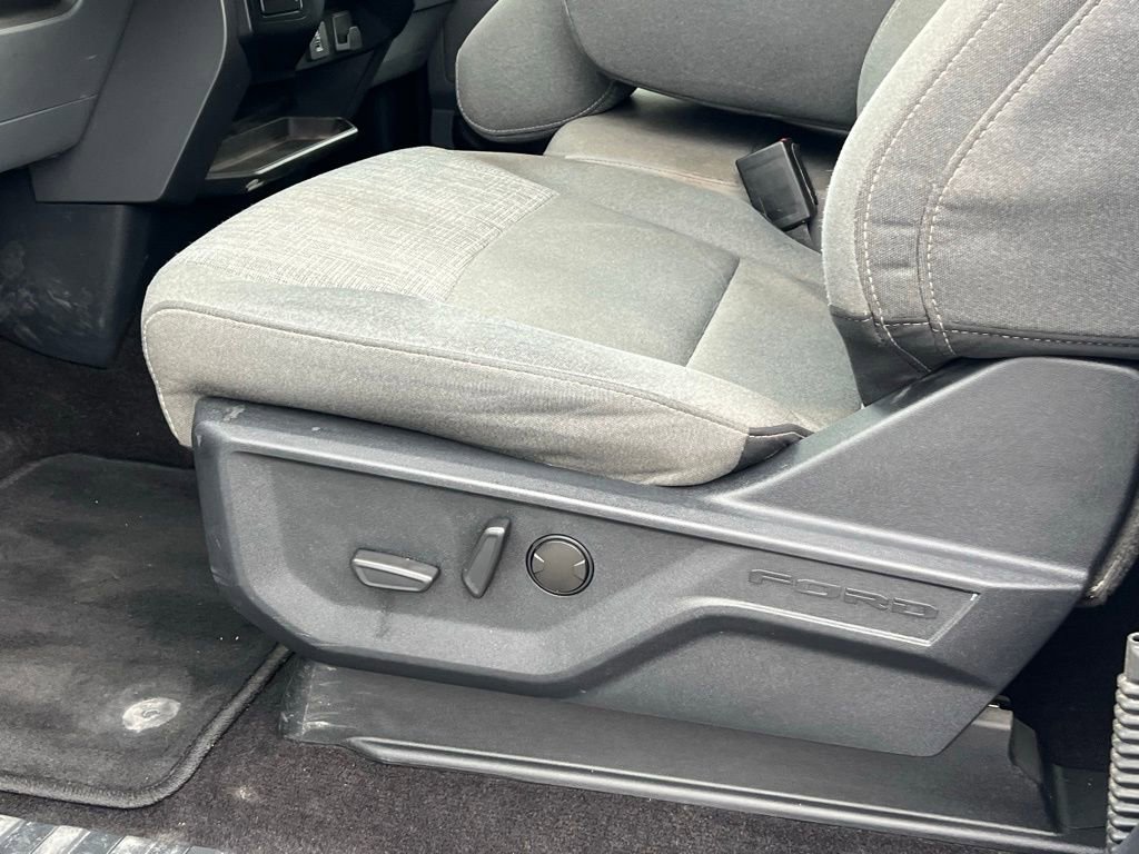 Certified 2022 Ford F150 XLT w/ Equipment Group 302A High image 90