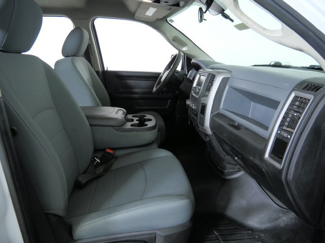 Used 2020 RAM 1500 Tradesman w/ Chrome Appearance Group AWD/4WD image 12