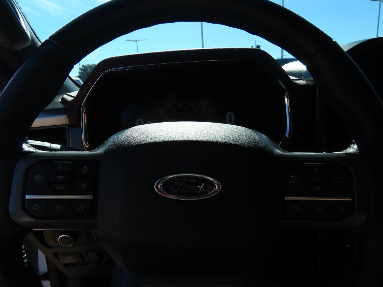 Certified 2023 Ford F150 Lariat w/ Equipment Group 502A High image 28